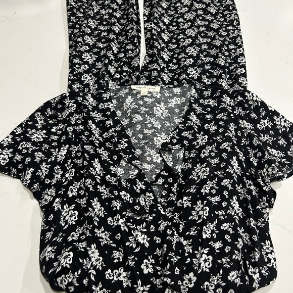 Kingston Grey Black and White Floral Jumpsuit - Picture 9 of 10